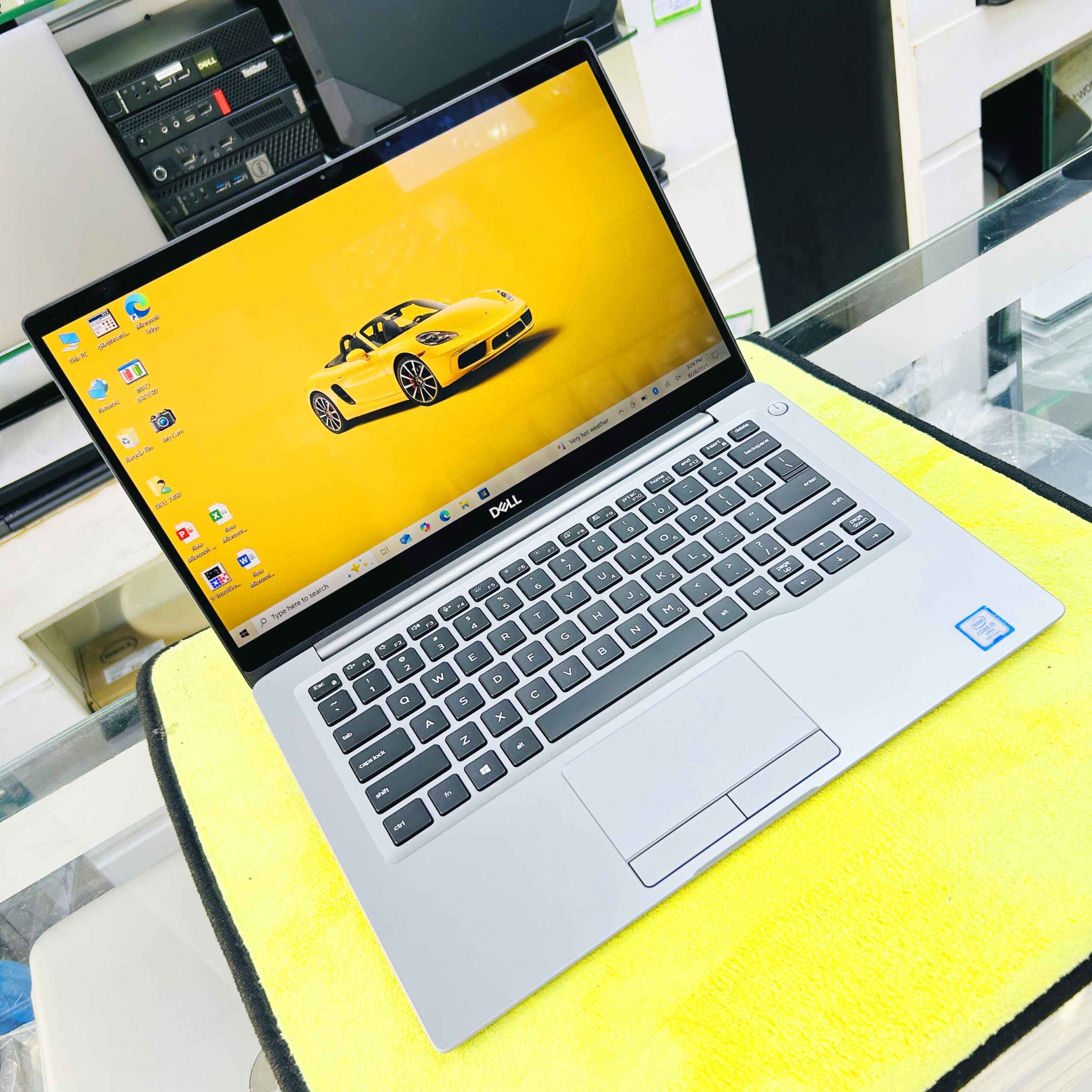 Dell Latitude 7400 – Core i5 8th Gen | 16GB RAM | 512GB SSD | 14" FHD Touch | Metal Body | Windows 11 Pro 9 IMG 5457 scaled