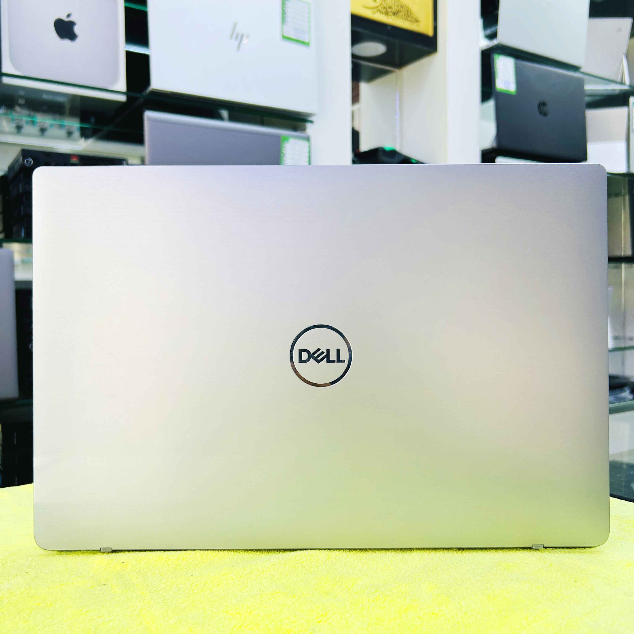 Dell Latitude 7400 – Core i5 8th Gen | 16GB RAM | 512GB SSD | 14" FHD Touch | Metal Body | Windows 11 Pro 7 IMG 5462 scaled