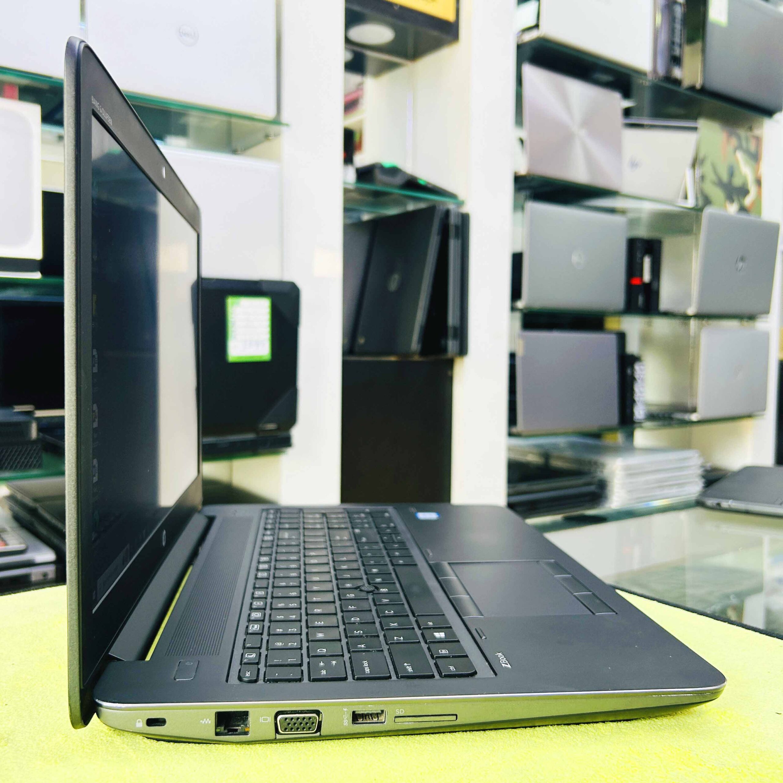 HP ZBook 15 G3 | Core i7-6820HQ | 16GB RAM | 512GB SSD | NVIDIA Quadro M2000M 4GB | 15.6” FHD | Windows 11 Pro | Used Workstation Laptop 13 IMG 7559 scaled